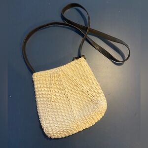 Liz Claiborne Crossbody Cream Black Strap